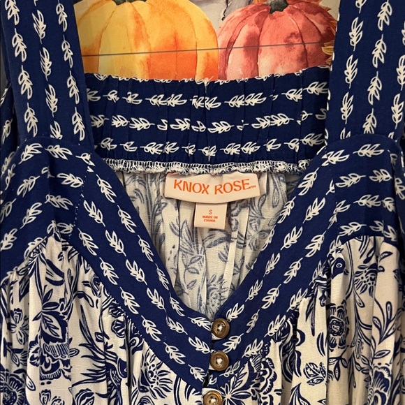 Knox Rose Blue and White Floral Dress - Picture 2 of 4